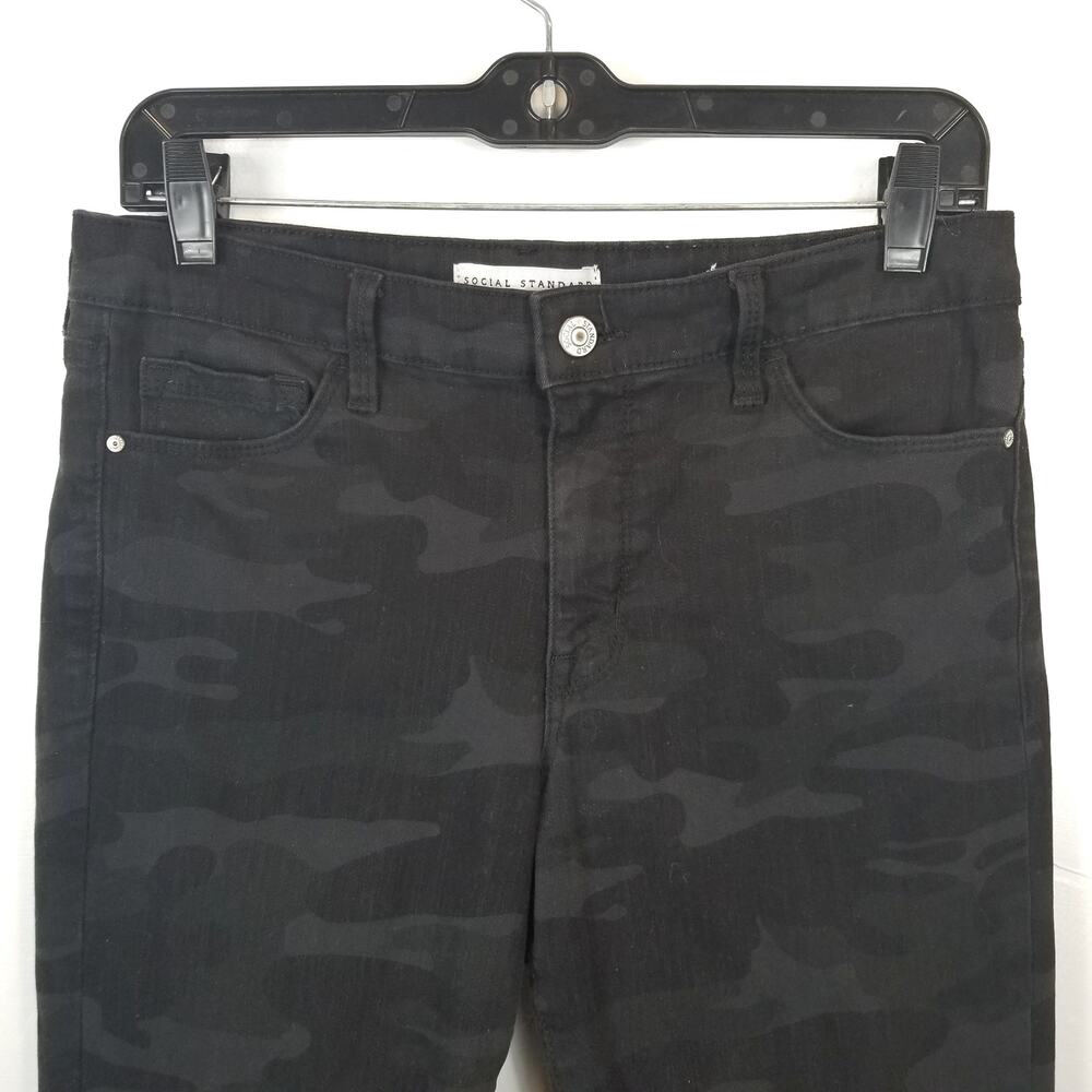 Social Standard by Sanctuary Women's Gray Black Camo Ankle Skinny Jeans Size 6 - Picture 6 of 8
